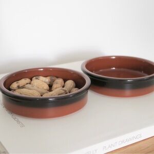 Set of Two Small Bowls Trays
